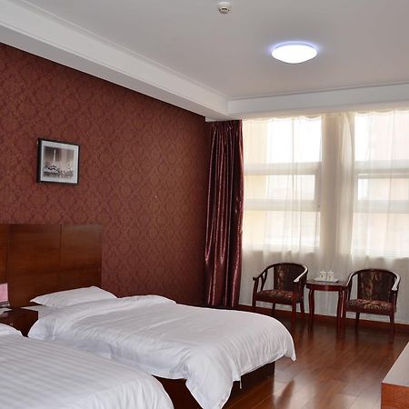 Super 8 Henshui Zhongxin North Avenue Hotel Hengshui Bagian luar foto